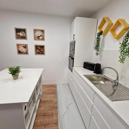 Mil E Uma Noites Santa Cruz das Flores