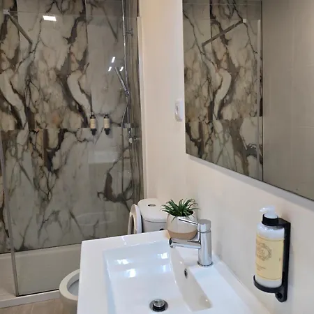 Mil E Uma Noites * Santa Cruz das Flores