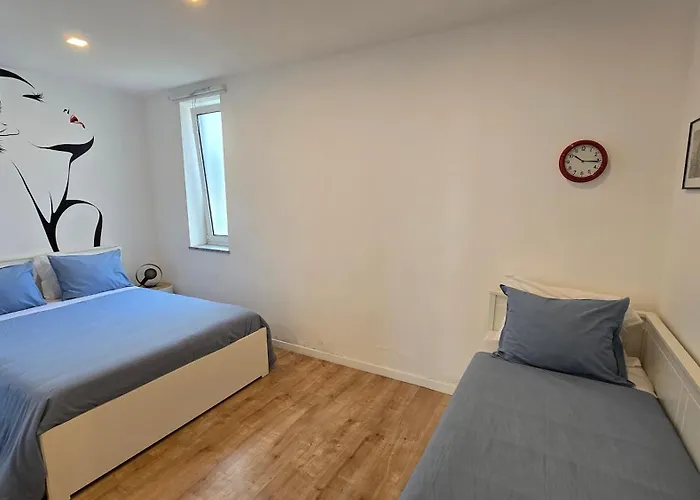 אכסניה Mil E Uma Noites *