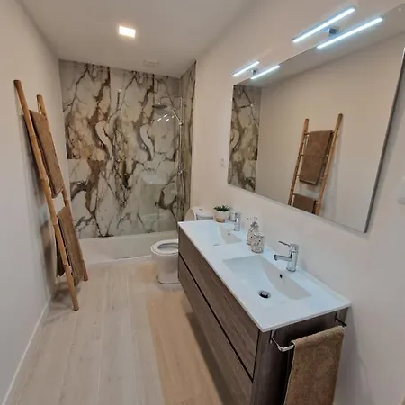 Mil E Uma Noites Albergue