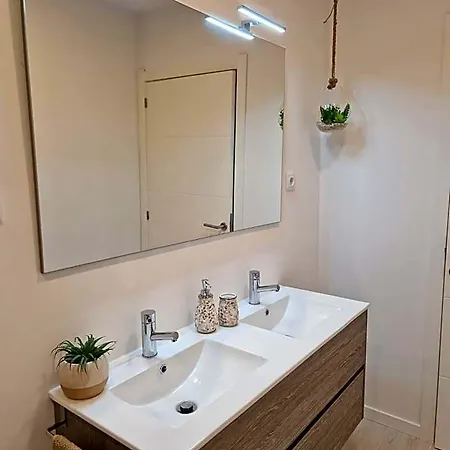 Mil E Uma Noites Albergue