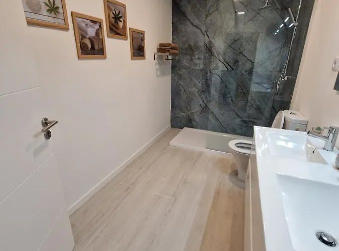 Хостел Mil E Uma Noites *